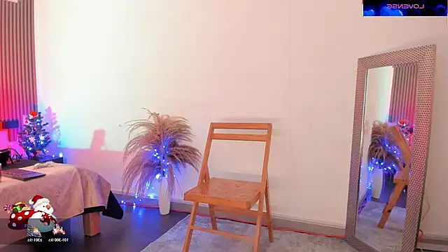 Snapshot of fransheska_rossi chatting on December 14, 12:54 pm fransheska rossi online show from December 14, 12:54 pm