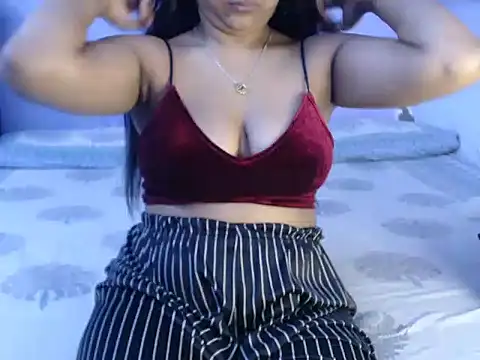 Snapshot of Freya_nia chatting on January 5, 10:32 am Freya nia online show from January 5, 10:32 am