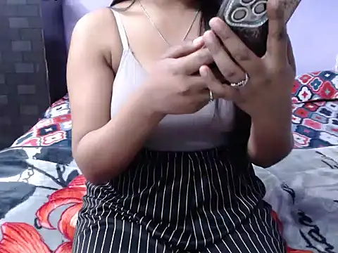 Snapshot of Freya_nia chatting on February 9, 6:16 pm Freya nia online show from February 9, 6:16 pm