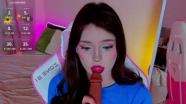 lexxxxxxi online show from November 25, 5:02 pm