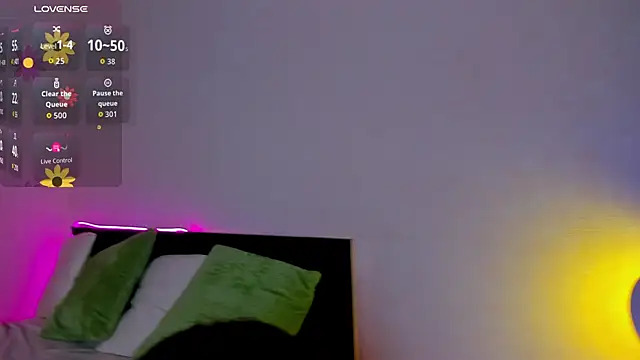 lexxxxxxi online show from December 1, 6:13 pm