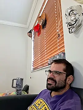 Zander823 online show from February 26, 8:19 pm