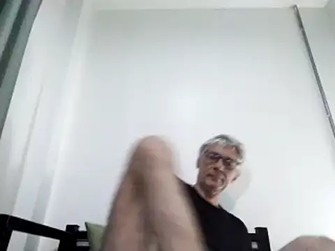 BIGUNCUTHARDCOCK online show from March 13, 11:30 am