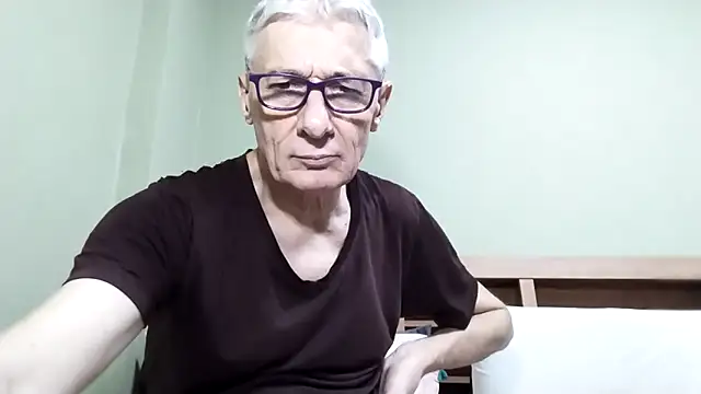 BIGUNCUTHARDCOCK online show from October 4, 2:48 pm