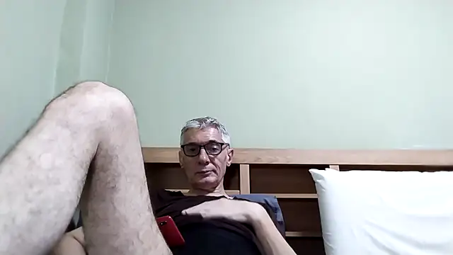 BIGUNCUTHARDCOCK online show from December 3, 12:36 pm