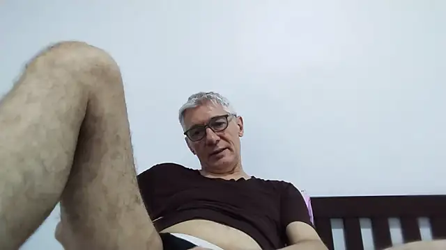 BIGUNCUTHARDCOCK online show from June 8, 2:01 am