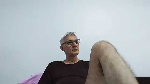 Snapshot of BIGUNCUTHARDCOCK chatting on June 26, 12:04 am BIGUNCUTHARDCOCK online show from June 26, 12:04 am