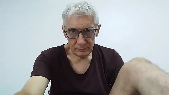 Snapshot of BIGUNCUTHARDCOCK chatting on July 23, 2:09 am BIGUNCUTHARDCOCK online show from July 23, 2:09 am
