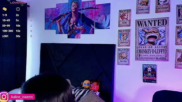 Aliceowenn online show from November 19, 9:15 pm