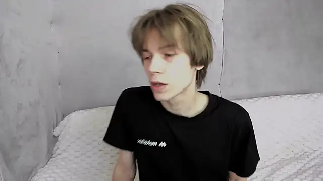 Makentoshi  online show from September 15, 7:30 am