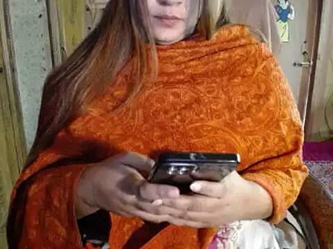 Snapshot of SohanaSabaSexy chatting on December 12, 8:14 am SohanaSabaSexy online show from December 12, 8:14 am