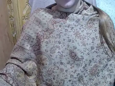 Snapshot of SohanaSabaSexy chatting on December 22, 5:21 pm SohanaSabaSexy online show from December 22, 5:21 pm