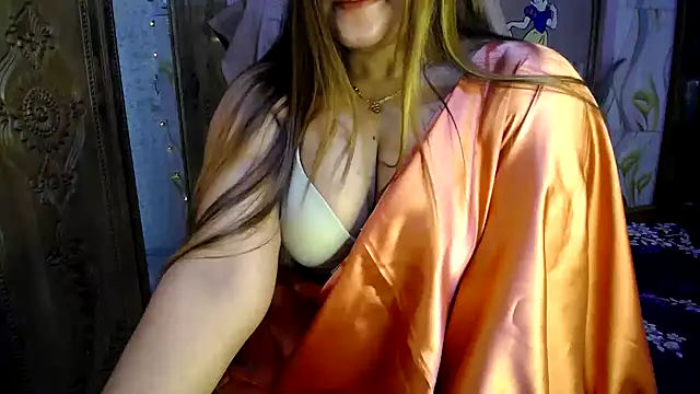 Snapshot of SohanaSabaSexy chatting on January 25, 8:21 pm SohanaSabaSexy online show from January 25, 8:21 pm