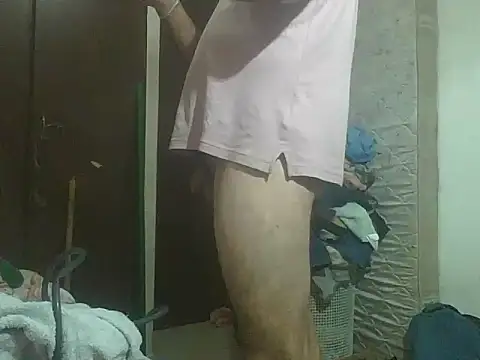 Snapshot of ncuello chatting on November 13, 6:45 am ncuello online show from November 13, 6:45 am