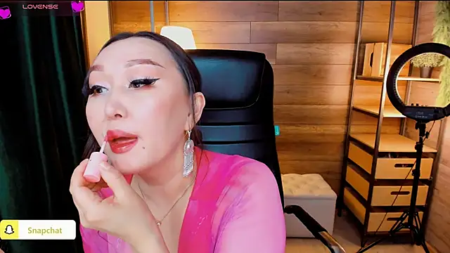 Snapshot of Julianna_Jami chatting on January 10, 2:55 pm Julianna Jami online show from January 10, 2:55 pm