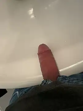 Snapshot of spanner91111 chatting on March 19, 2:02 pm spanner91111 online show from March 19, 2:02 pm