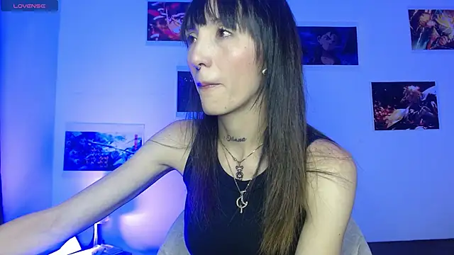 Snapshot of Sakura_and_yuki chatting on December 30, 5:44 pm Sakura and yuki online show from December 30, 5:44 pm