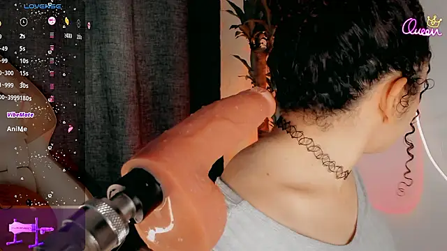 Queen Deepthroat online show from March 28, 11:04 pm