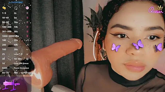 Queen Deepthroat online show from April 2, 11:13 pm