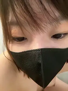 Snapshot of hi---chan- chatting on June 20, 1:52 am hi---chan- online show from June 20, 1:52 am