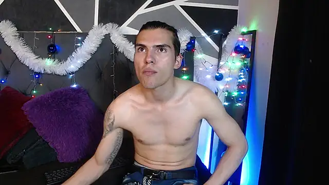  Tattoo Couple online show from December 19, 9:38 pm