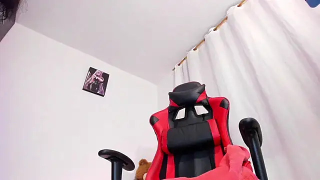 daarklover online show from February 10, 4:08 am