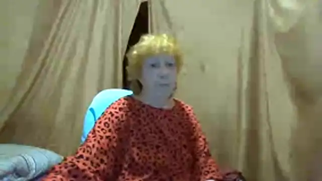 Snapshot of _Estelitta_5 chatting on July 15, 6:13 pm Estelitta 5 online show from July 15, 6:13 pm