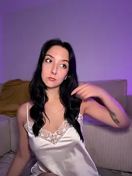 Snapshot of _Juliette chatting on June 3, 7:08 pm Juliette online show from June 3, 7:08 pm