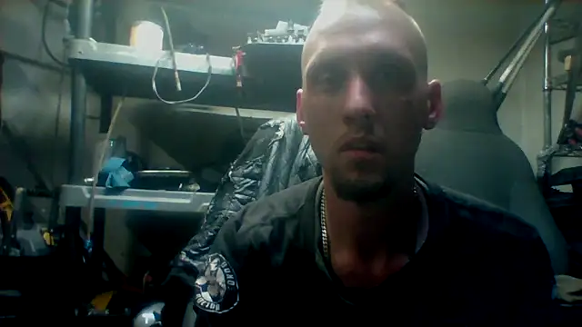 Aaronbp online show from October 31, 7:53 am