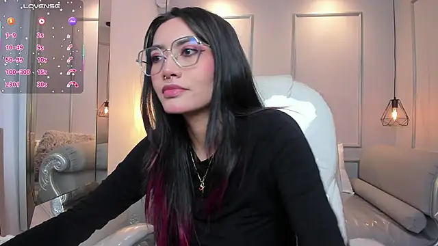 Snapshot of AzuraKindong chatting on October 21, 7:14 pm AzuraKindong online show from October 21, 7:14 pm
