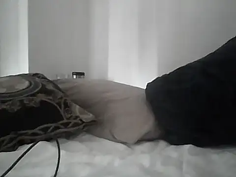 Skater29xx2 online show from September 30, 4:56 pm