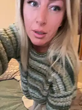 Snapshot of ChristyAdair chatting on February 25, 3:16 pm ChristyAdair online show from February 25, 3:16 pm