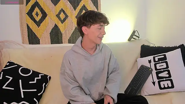 Tomy Rox online show from February 21, 8:38 pm