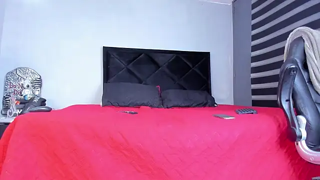 Dancelwashington online show from March 28, 4:06 pm