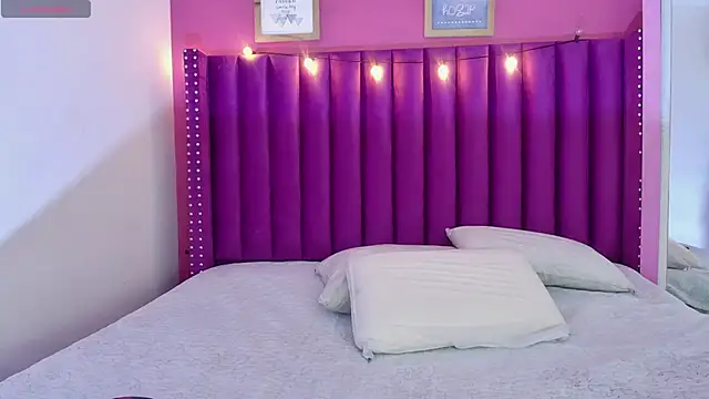 cattaleeyaa online show from September 15, 1:33 pm