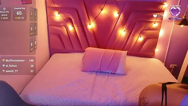 cattaleeyaa online show from March 8, 7:50 pm