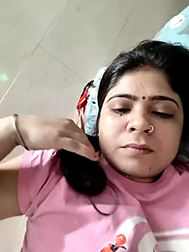 Husnpari20 online show from March 14, 6:07 pm