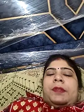 Husnpari20 online show from March 14, 6:24 pm