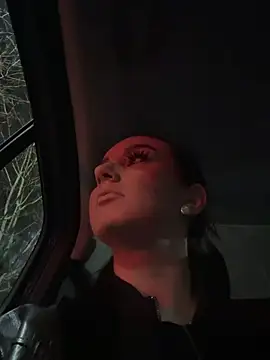 SecretSienna online show from March 14, 2:28 am