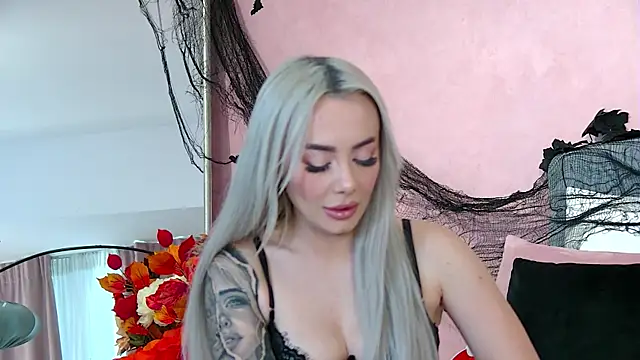 FrancescaMcGray online show from October 30, 8:27 am