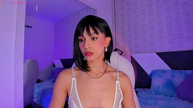 Snapshot of MiissCharlotte chatting on October 25, 5:15 am MiissCharlotte online show from October 25, 5:15 am