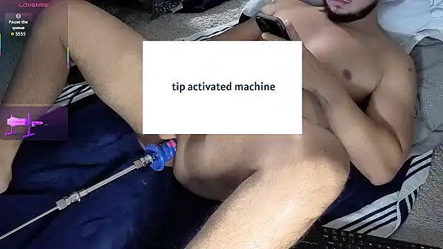 berriess  online show from March 11, 12:00 pm