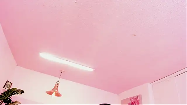 Snapshot of Red_lady chatting on December 12, 7:08 am Red lady online show from December 12, 7:08 am