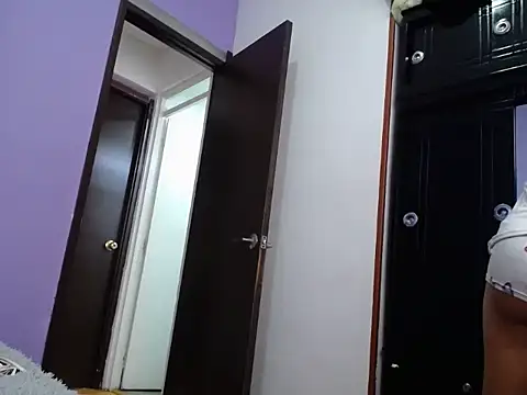 Laura martin  online show from April 20, 11:24 am