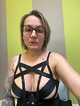 marinella07 online show from February 9, 8:44 am