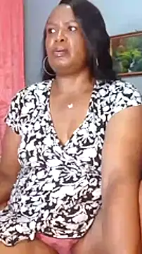 Snapshot of TALLNSEXY48 chatting on January 6, 11:31 pm TALLNSEXY48 online show from January 6, 11:31 pm