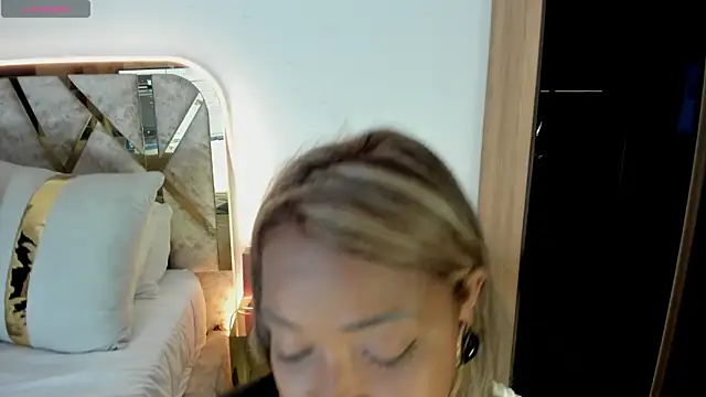 Jadee j online show from September 15, 8:53 pm