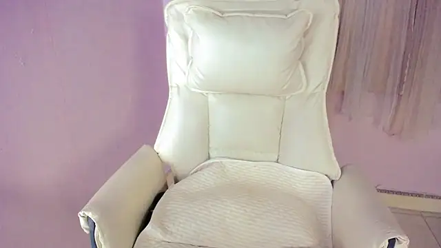   18Angel   online show from November 17, 11:49 am