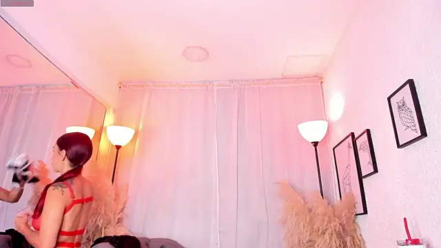 scarlett johs online show from October 11, 12:15 pm