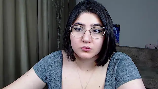 Crazy Bunya online show from December 8, 1:36 pm